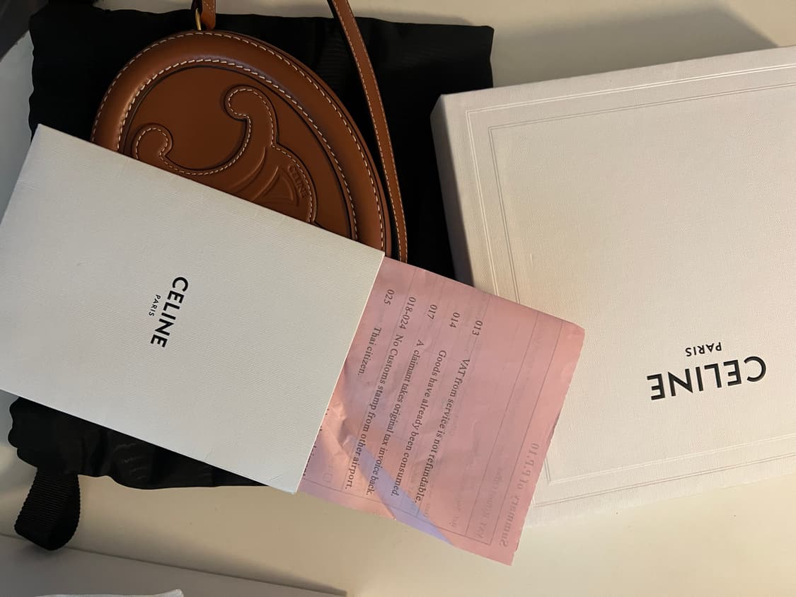 새상품) 셀린느 스무스 카프스킨 크로스바디 오발 퍼스 레더 트리옹프 탄 상품이미지6