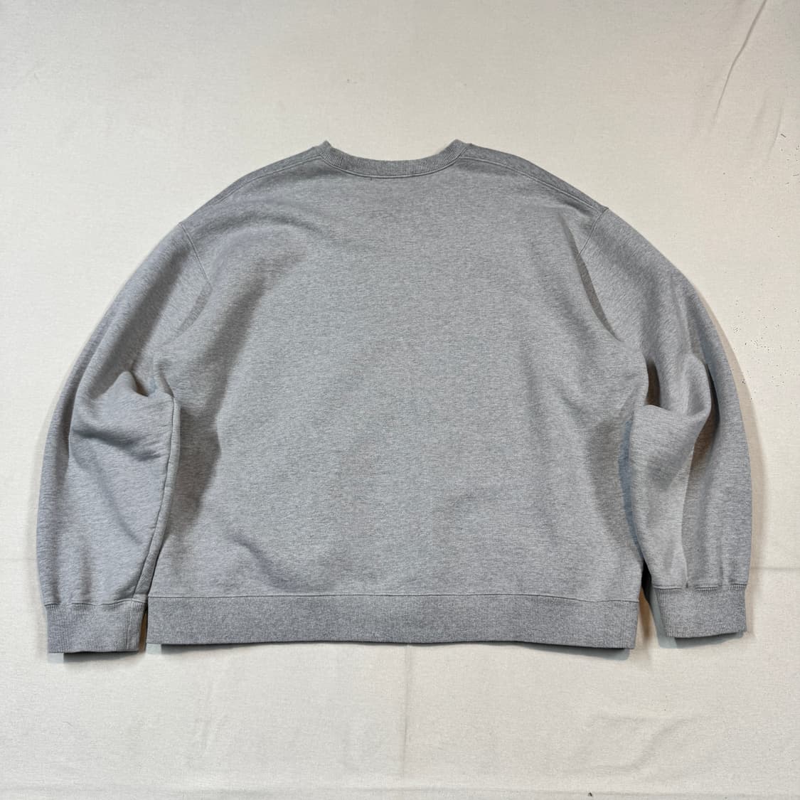 2) 해칭룸 와이드 크롭 스웨트셔츠 맨투맨 상품이미지4