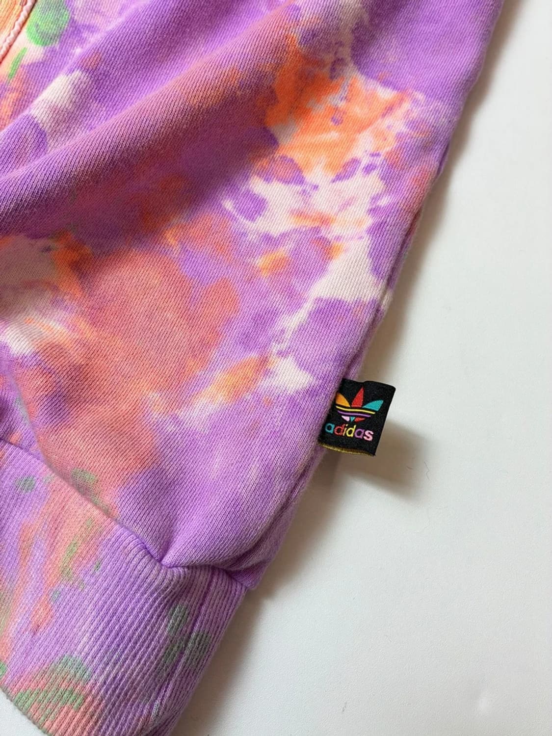 아디다스 x 퍼렐 윌리엄스 18ss 프렌치 테리 맨투맨 PN8803 상품이미지5