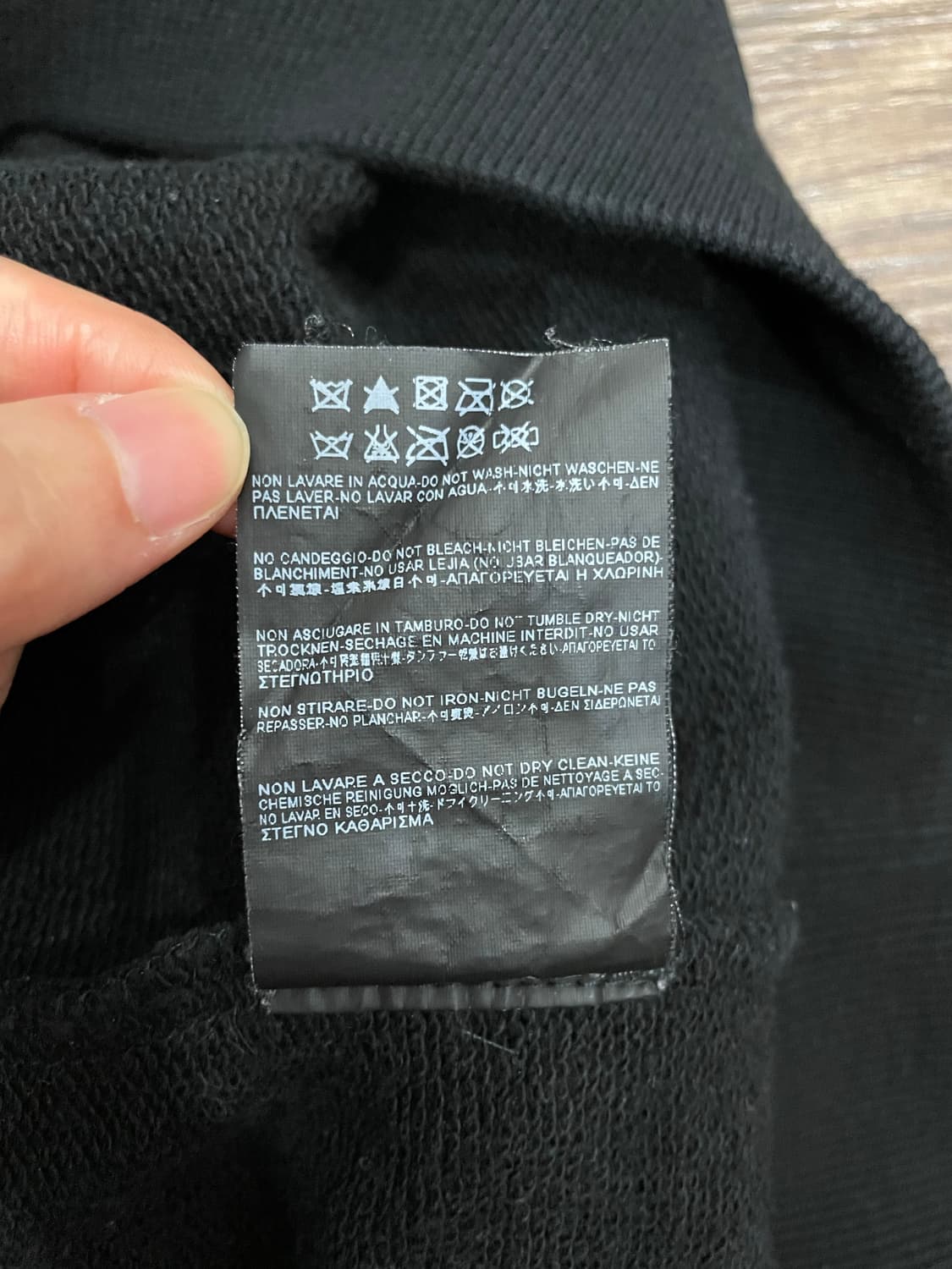 생로랑 14SS 양가죽 레더패치 스웨트셔츠 블랙 상품이미지7