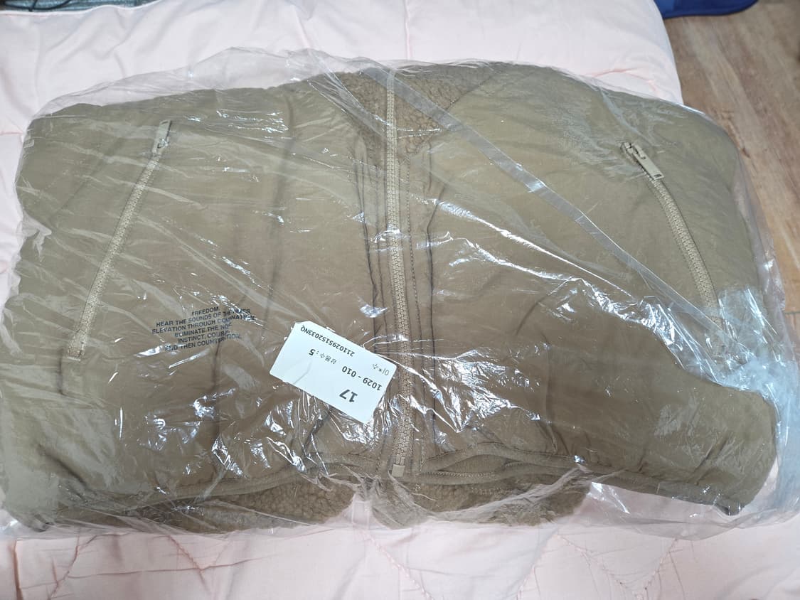 GU UNDERCOVER 콜라보 후리스자켓 브라운 XL사이즈 새제품 상품이미지6