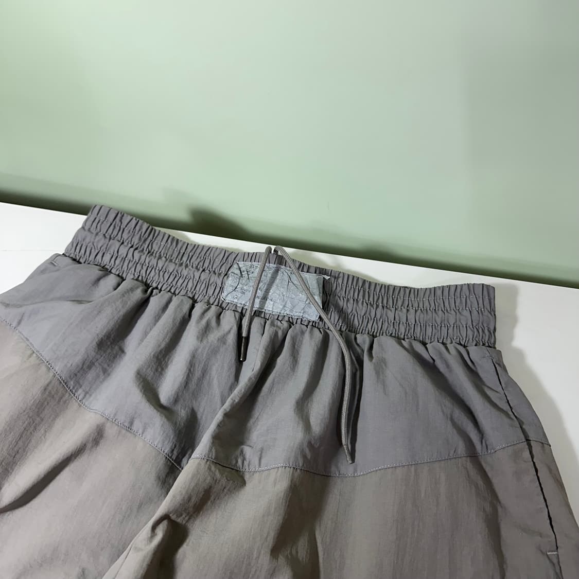 L 글랙 GLACK 반바지 진그레이 기본로고 밴딩 나일론팬츠 상품이미지3