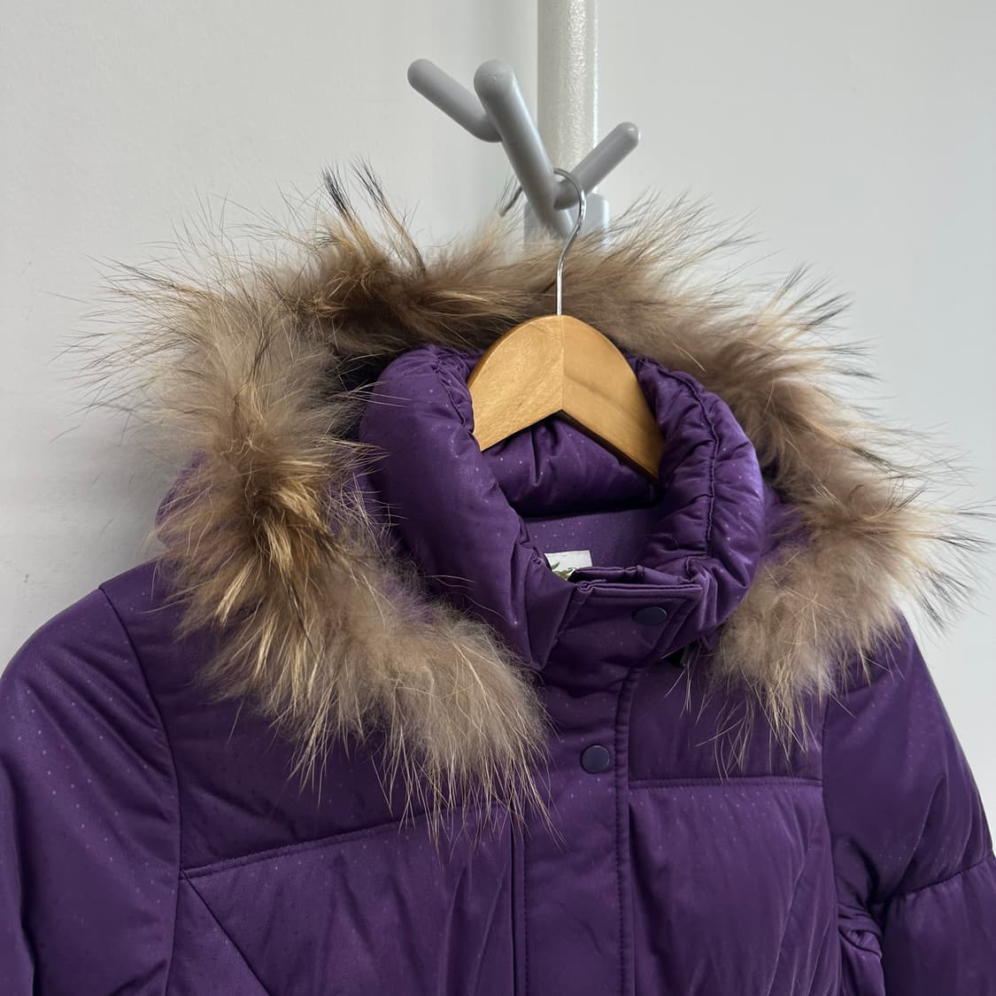 라코스테 도트 로고 다운 롱패딩 상품이미지3