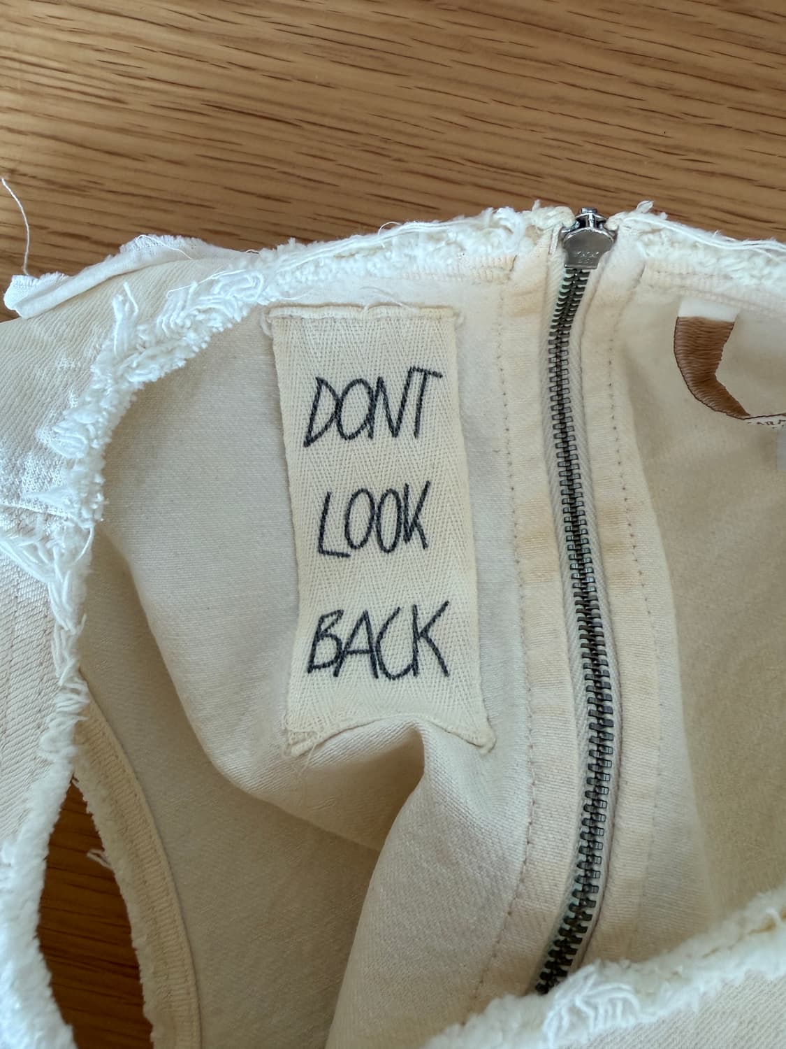 자라(ZARA) 디스트로이 코튼 슬리브리스 상품이미지9