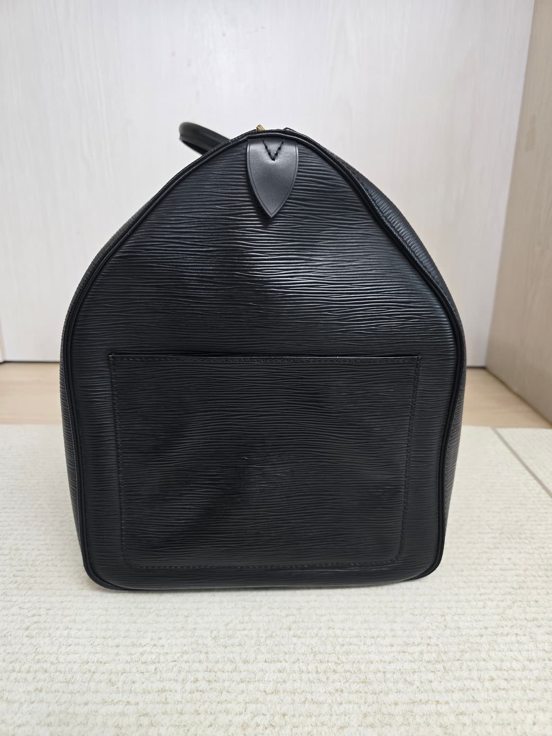 루이비통 에삐 키폴 블랙 보스턴백 60 상품이미지7