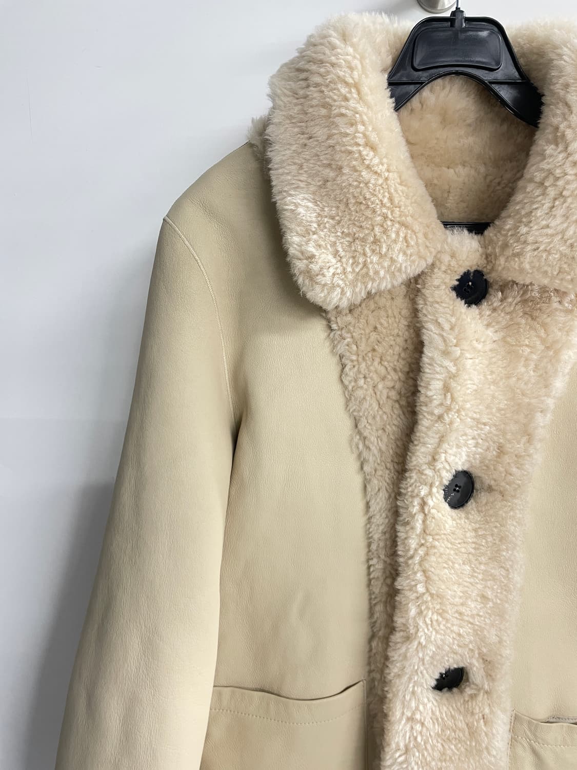 자딕앤볼테르 리버서블 무스탕(베이지) 상품이미지5