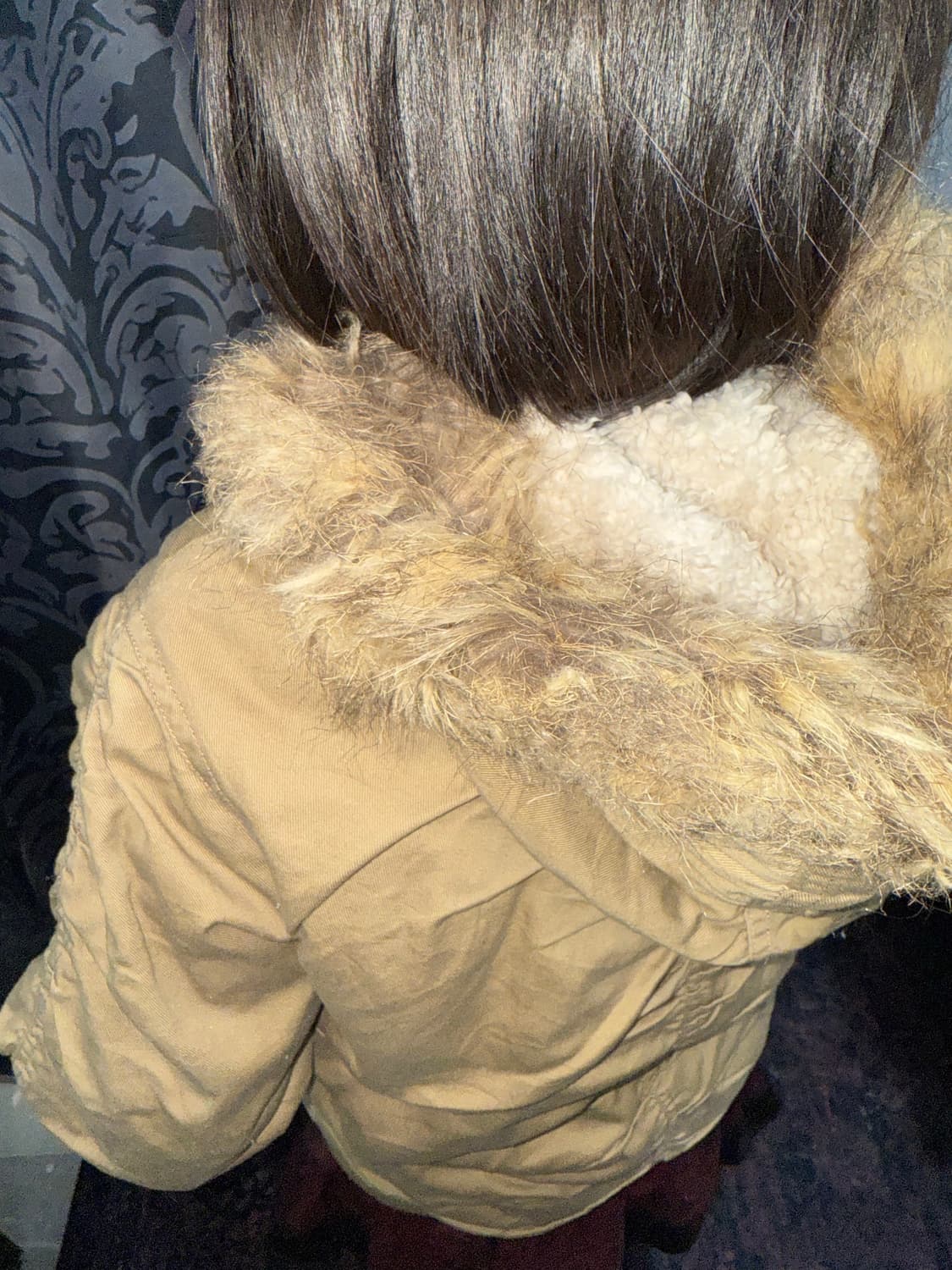 셔링 디테일 퍼후드 윈터 자켓 상품이미지6