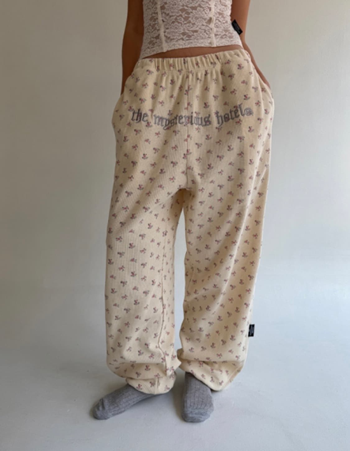 더미스테리어스호텔 플라워 와플 팬츠 상품이미지4