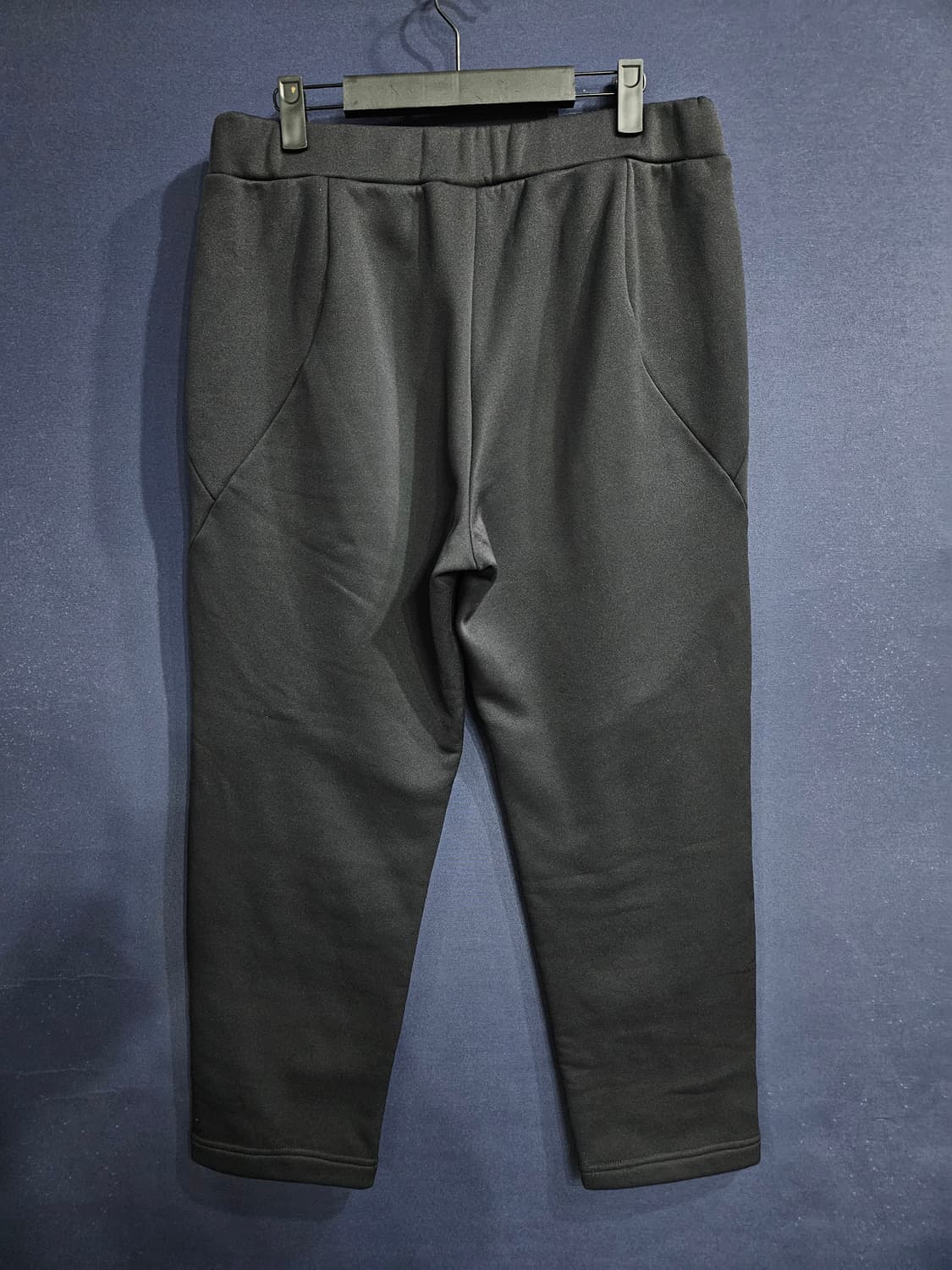 데상트 블랙 남성 슬림핏 허리 32~34 기모 밴드팬츠  상품이미지2