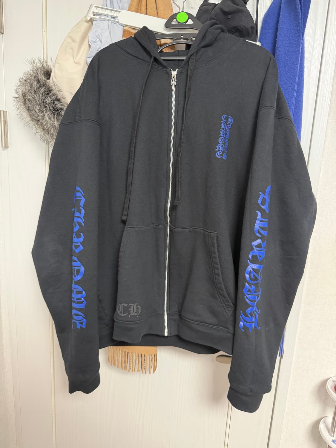 크롬하츠 버티컬 로고 헤비웨이트 후드집업 블루블랙 상품이미지1