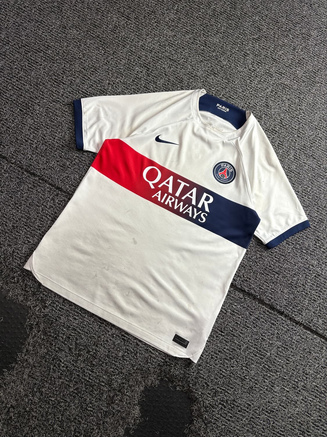 나이키 파리 생제르맹 23-24 어웨이 스타디움 셔츠 3959 상품이미지1