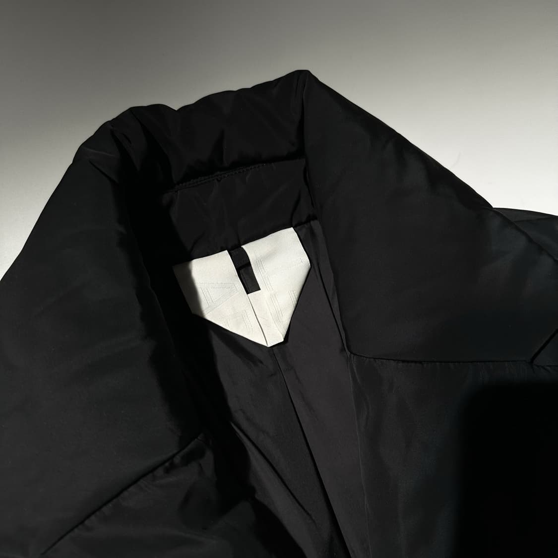 아르켓 로브 패딩 코트 블랙 상품이미지4