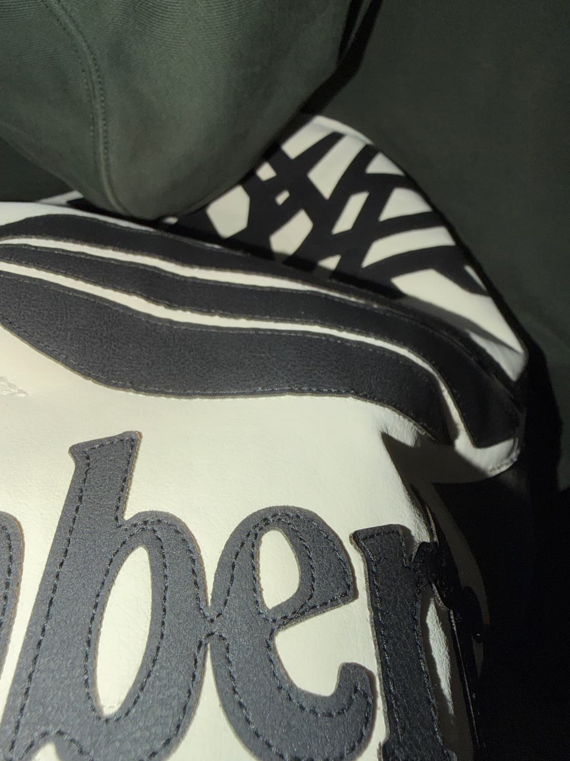 슈프림 x 팀버랜드 [정품] 가죽로고 (시세 52만) 후드티 L(105) 상품이미지6