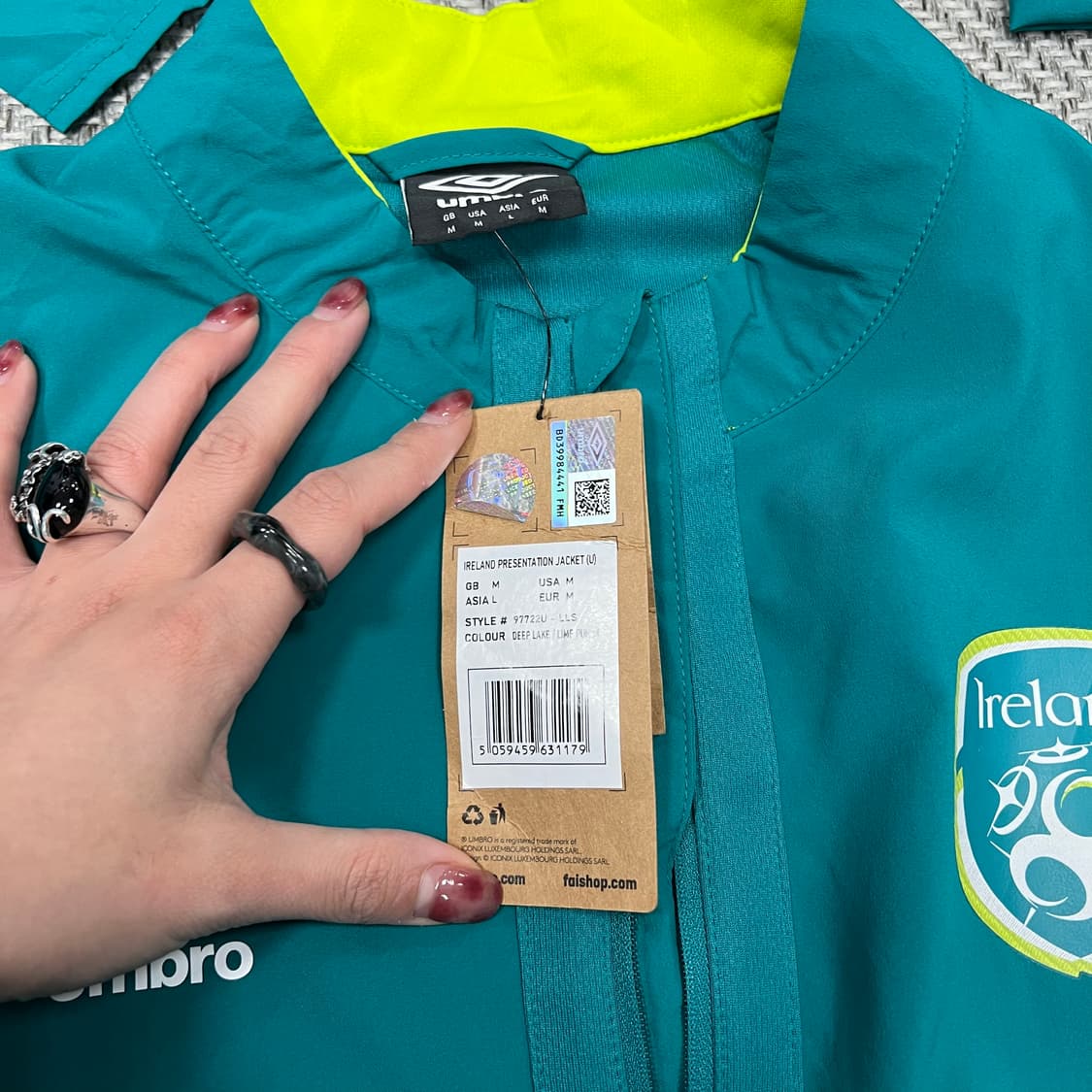 엄브로 아일랜드 바람막이 v0720 상품이미지7