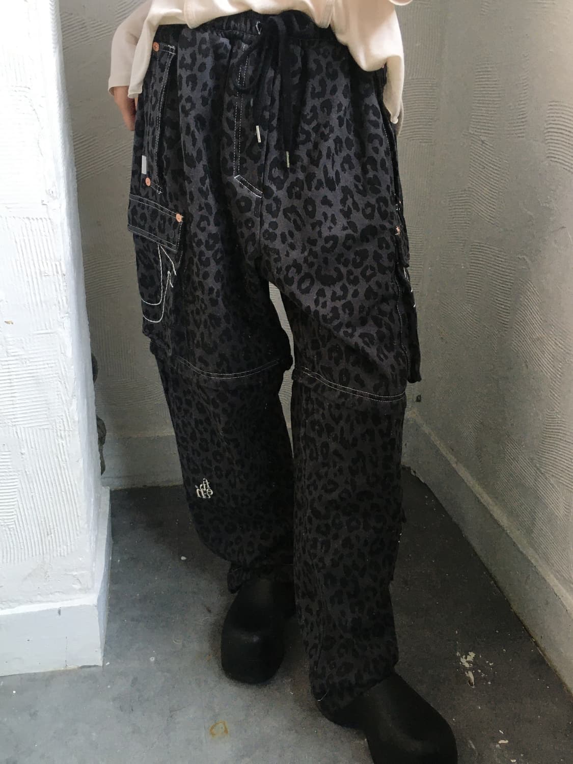 True religion x Fetch 트루릴리전 x 페치 레오파드 팬츠 상품이미지1