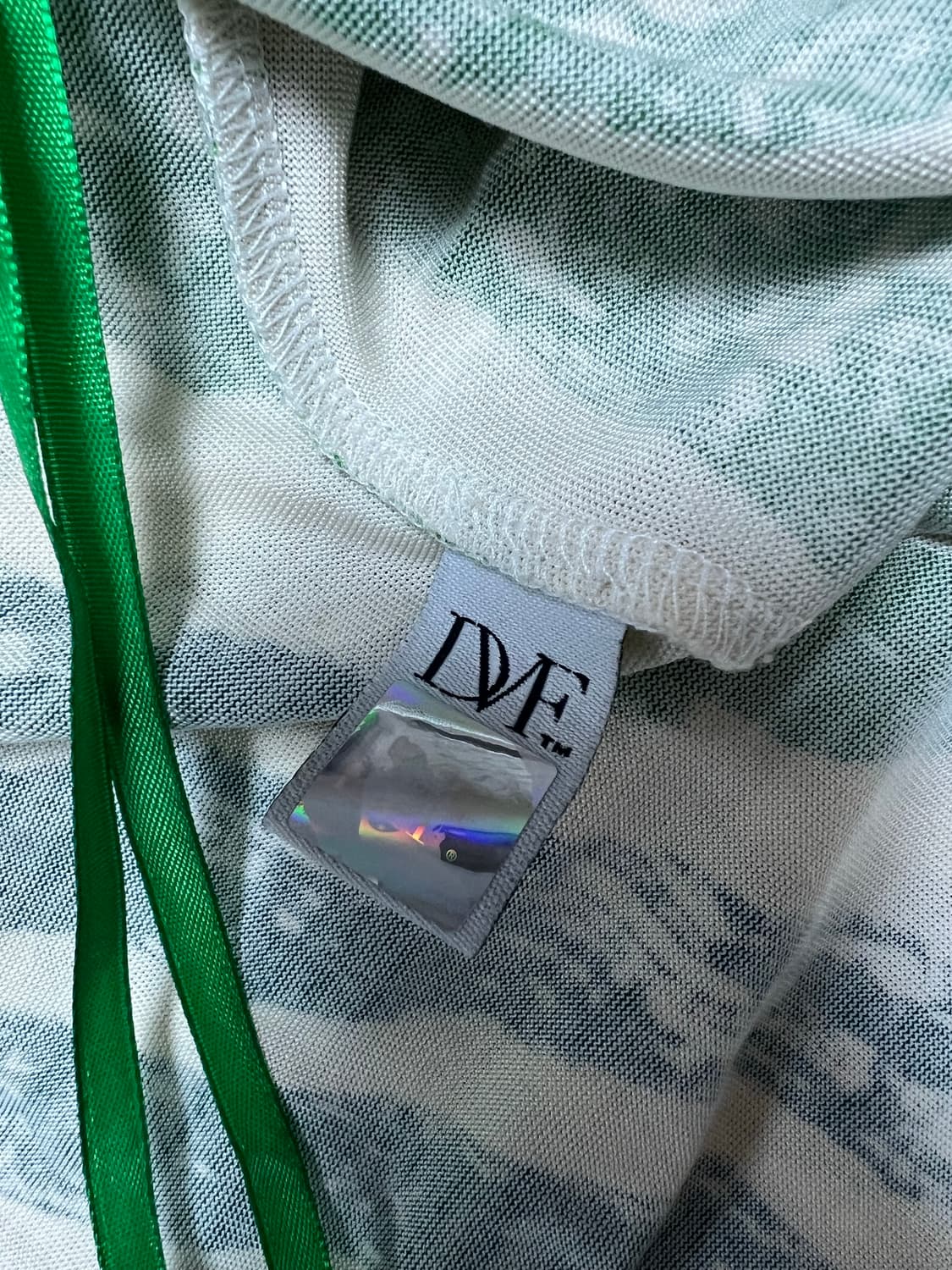 다이앤본 그린 스트라이프 랩 원피스 미착용 상품이미지4