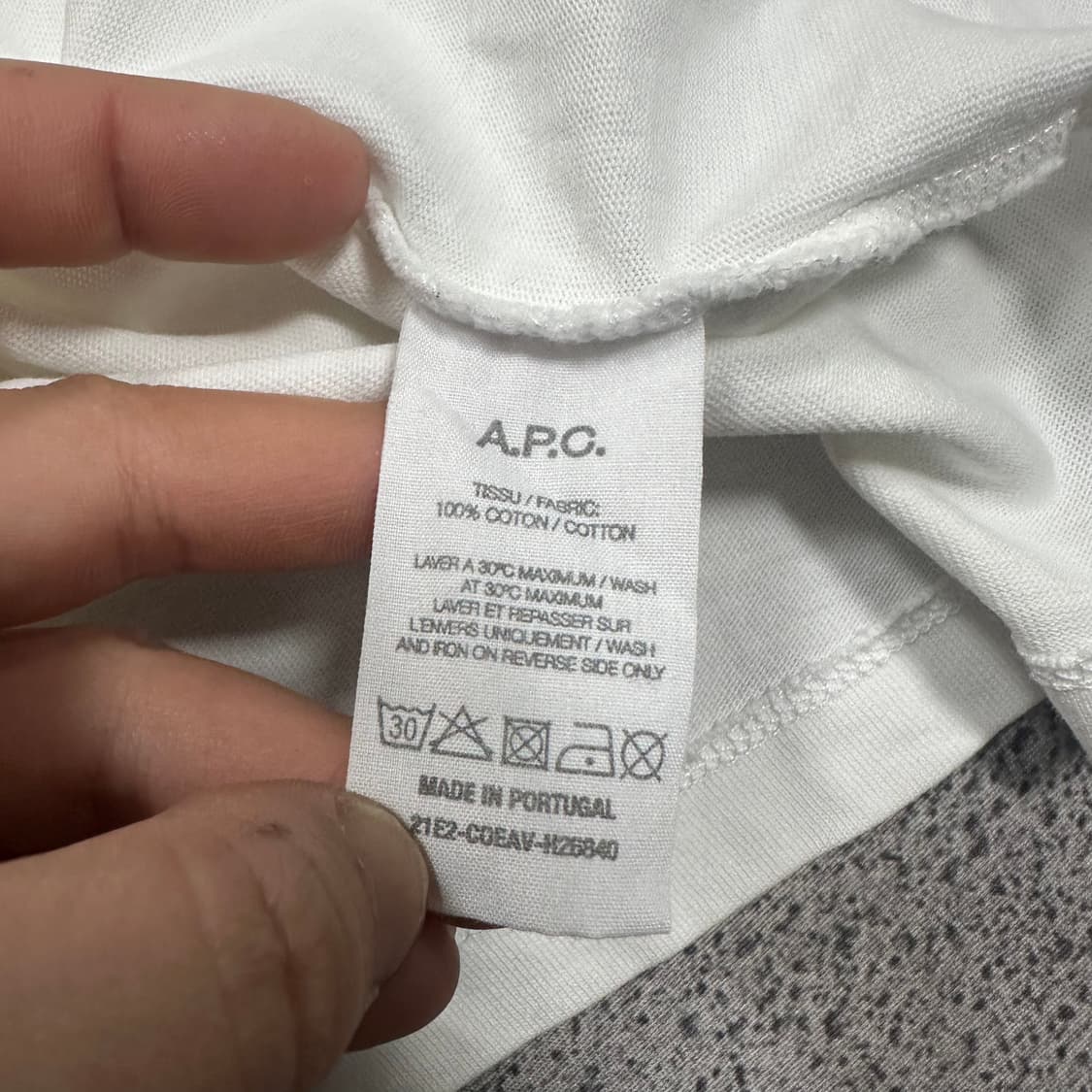 ✨ (바배) A.P.C 아페쎄 화이트 반팔티  상품이미지4