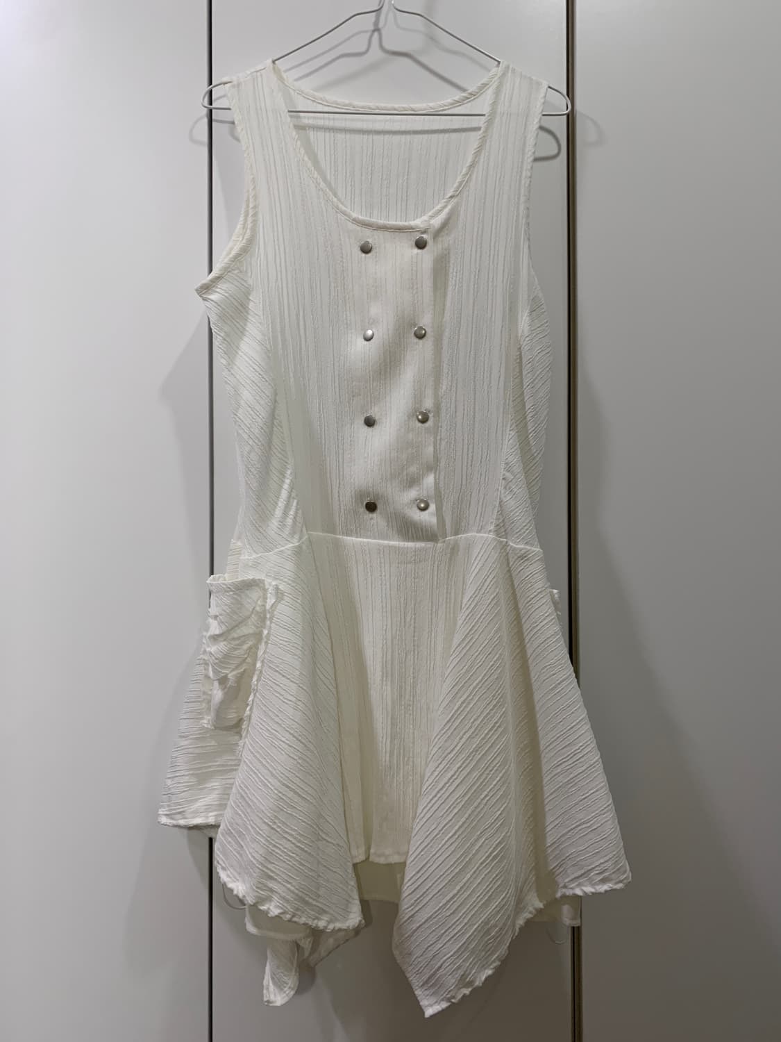 [개인 소장] 애옹쓰 셔링 슬리브리스 원피스 상품이미지8