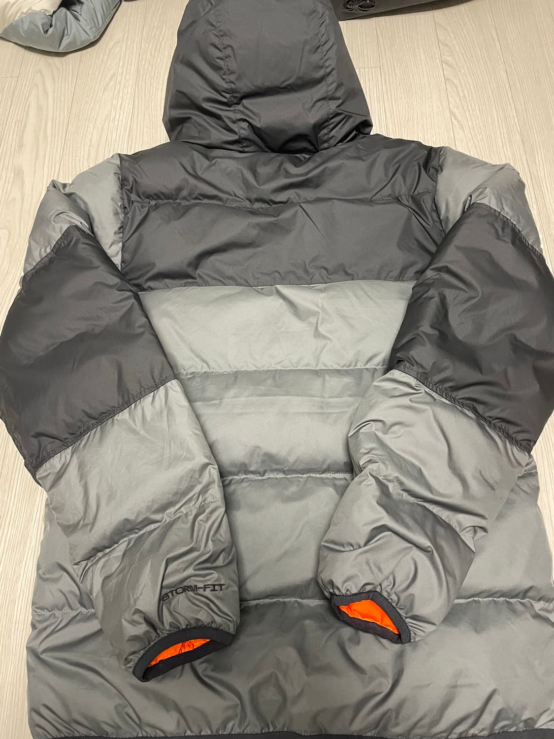 나이키 패딩 상품이미지2