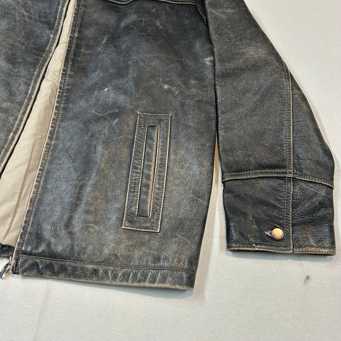 L) 지오다노 빈티지 에이징 소가죽 레더 자켓 상품이미지3
