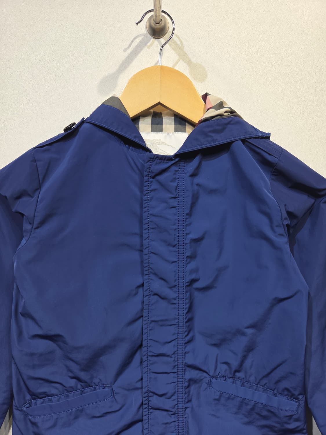 버버리 칠드런 네이비 후드 바람막이 자켓 상품이미지2