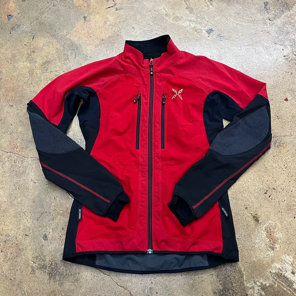 [정품/M]  몬츄라 소프트쉘 자켓 b17 상품이미지2