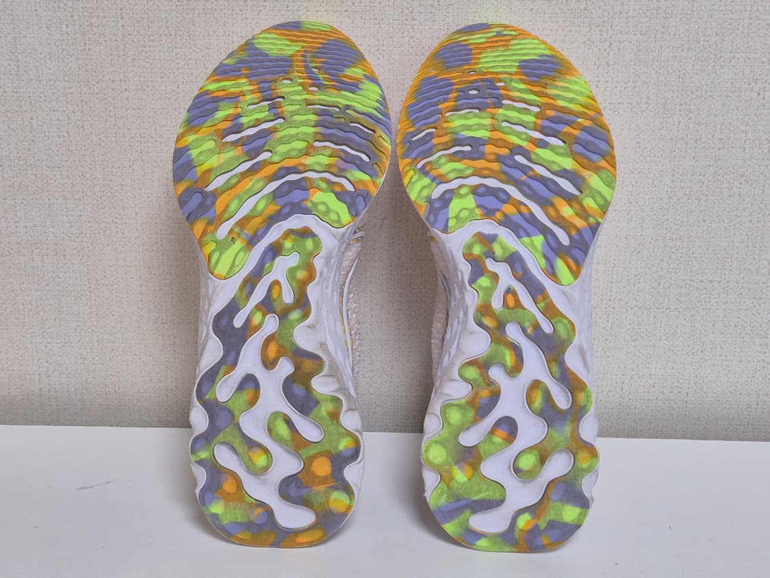 나이키 우먼스 리액트 인피니티 런 플라이니트3 프리미엄 상품이미지4