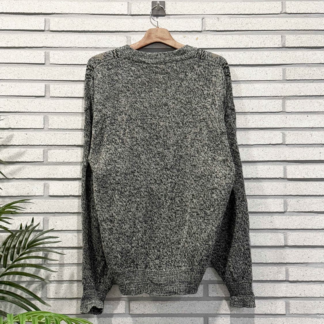 EURO VINTAGE 아가일 보카시 니트 가디건 레더패치 자카드 디테일 상품이미지2