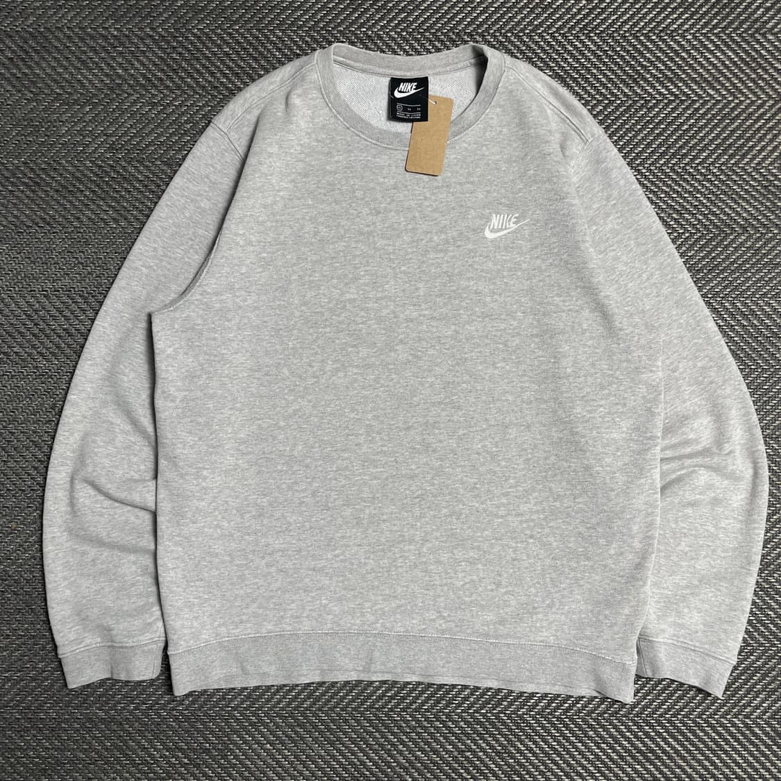 나이키 NSW 자수 로고 크루넥 긴팔 티셔츠o 5362 상품이미지1