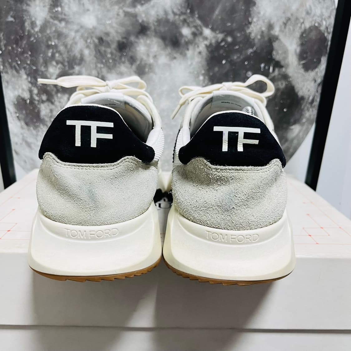 정품 10) 톰포드 자가 스웨이드  스니커즈 280 상품이미지4