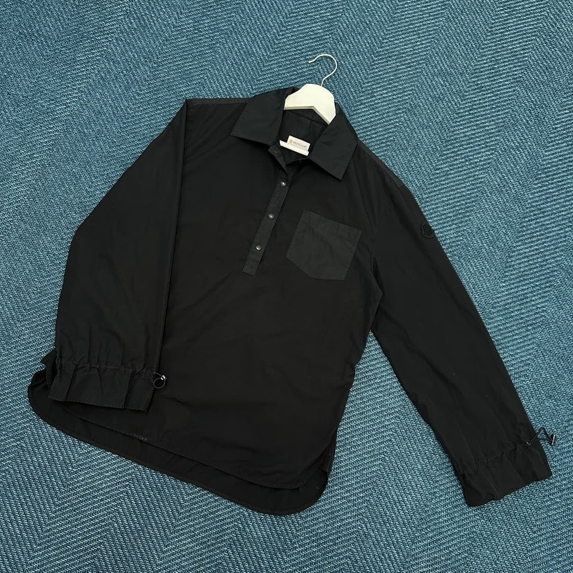 [여성42] 몽클레어 스트링 카라 셔츠 상품이미지1