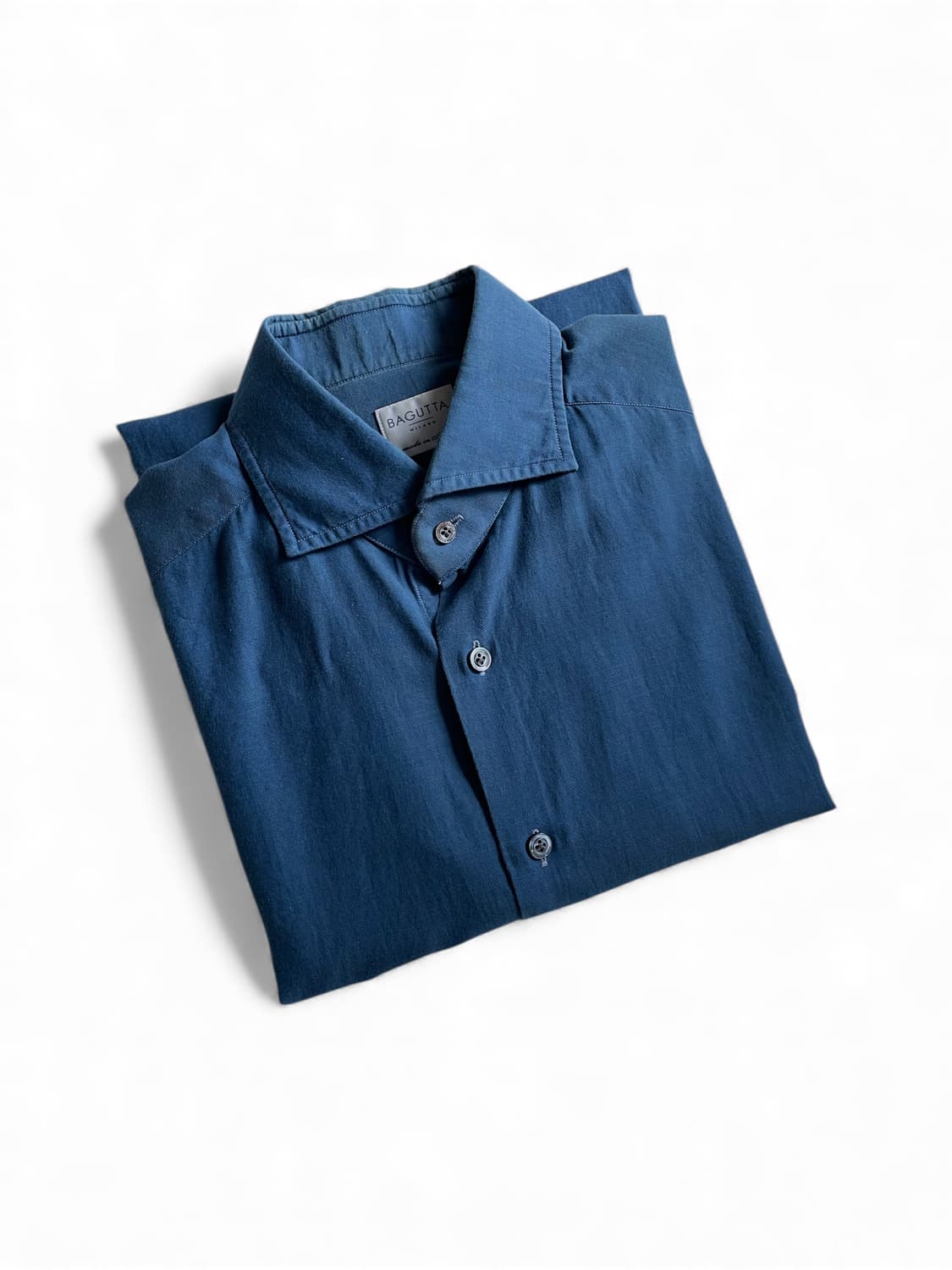 바구타 인디고 색상 셔츠 40사이즈 팝니다. 상품이미지1