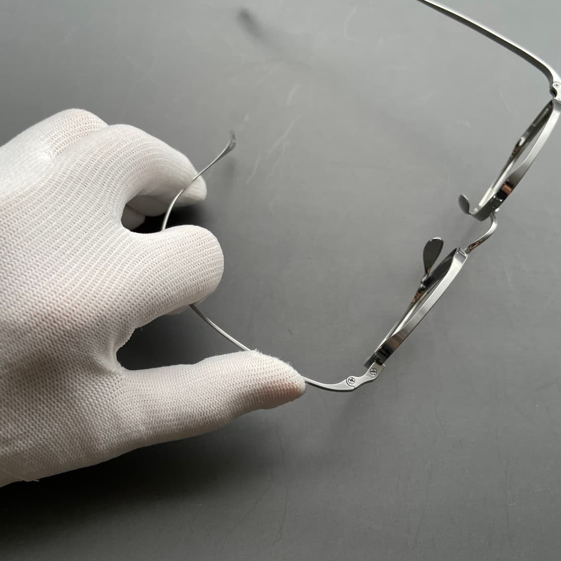 실버 사각 티타늄 코받침 없는 윤여정 일본 안경 상품이미지3