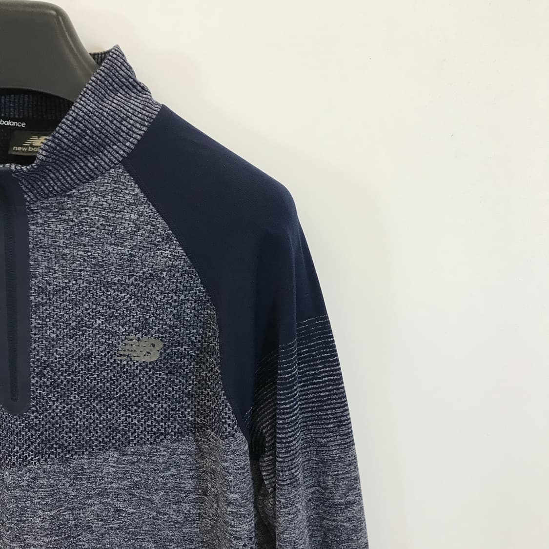 뉴발란스 심리스 기능성 반집업 [L] 상품이미지2