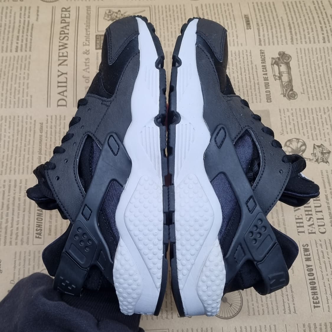 나이키 에어 허라취 여성운동화 실사이즈235 상품이미지5