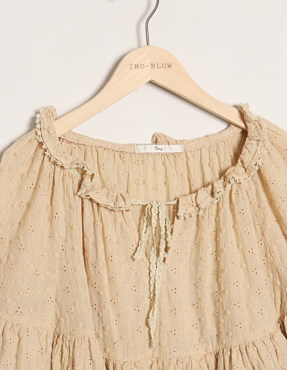 Crisp EyeletLace Tunic 상품이미지2