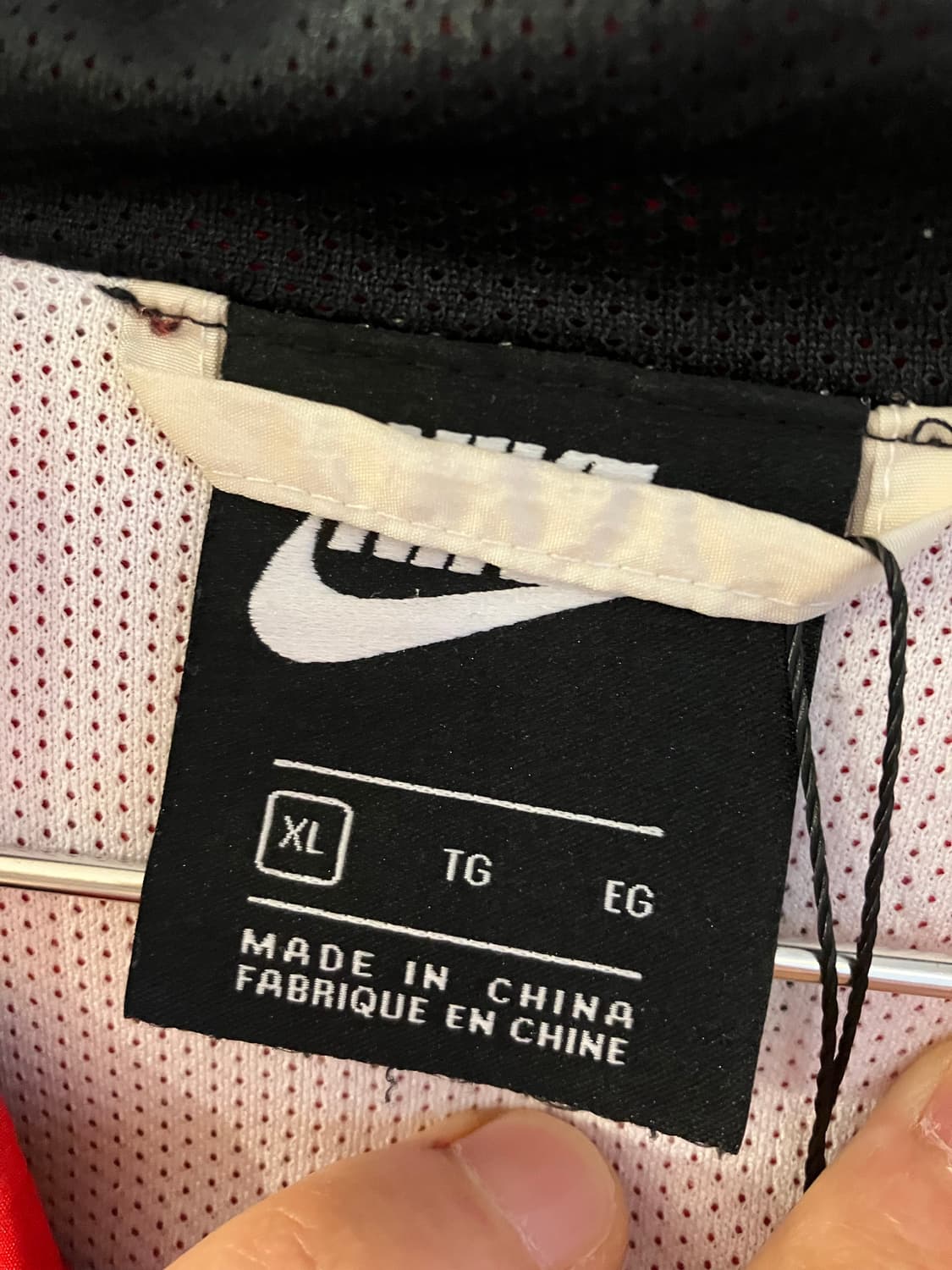 Nike 스우시 바람막이 XL 상품이미지4