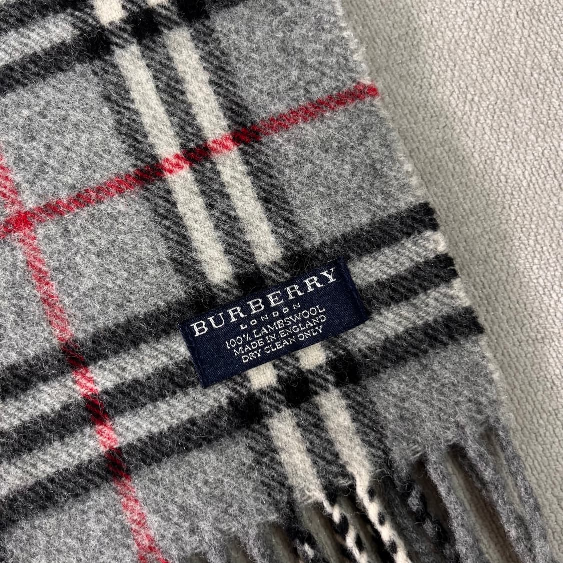 버버리 노바체크 램스울 그레이 머플러  상품이미지3
