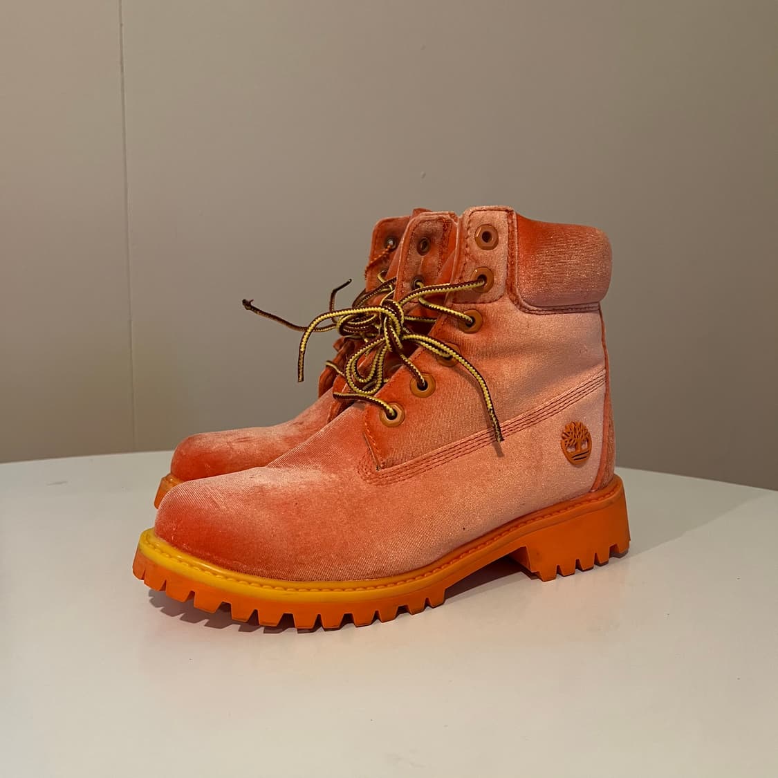 팀버랜드 x 오프화이트 6인치 워커 상품이미지1