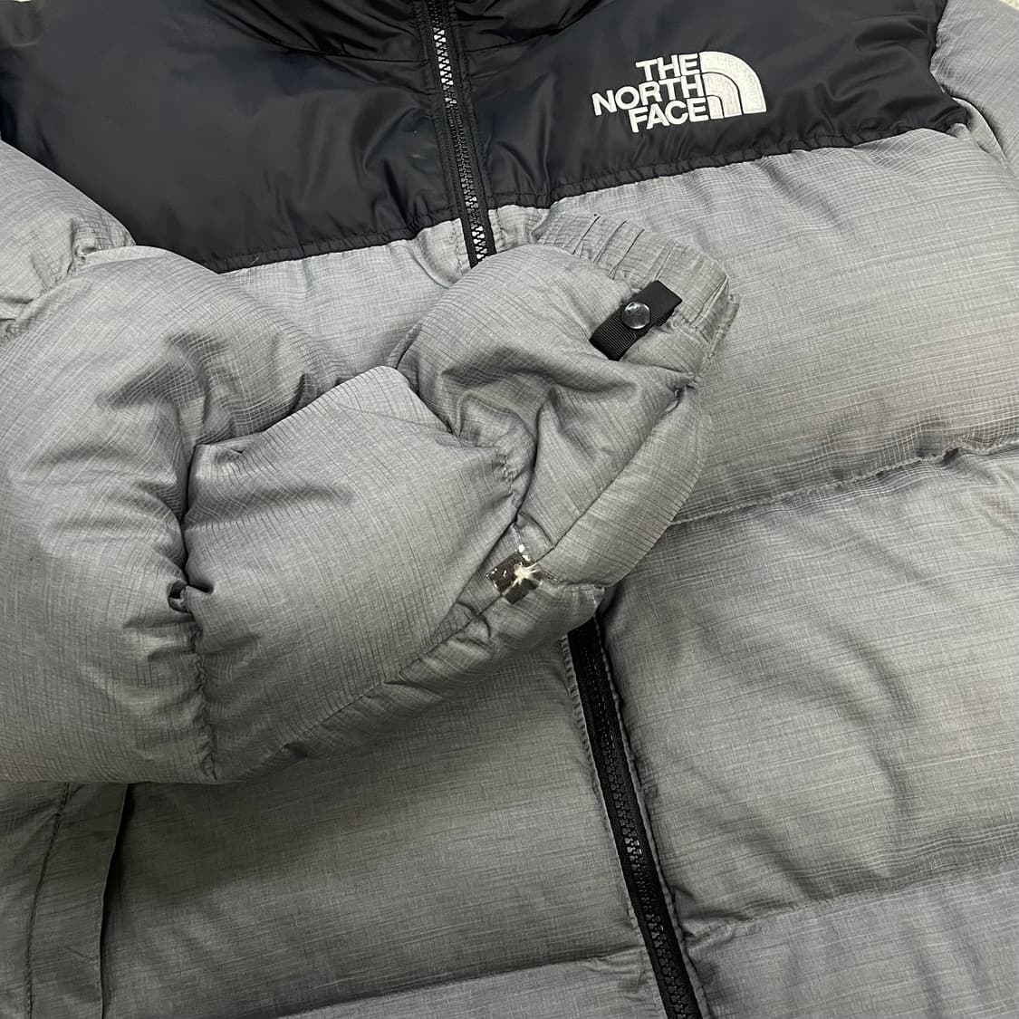 노스페이스 1996 레트로 눕시 패딩 블랙 그레이 상품이미지5