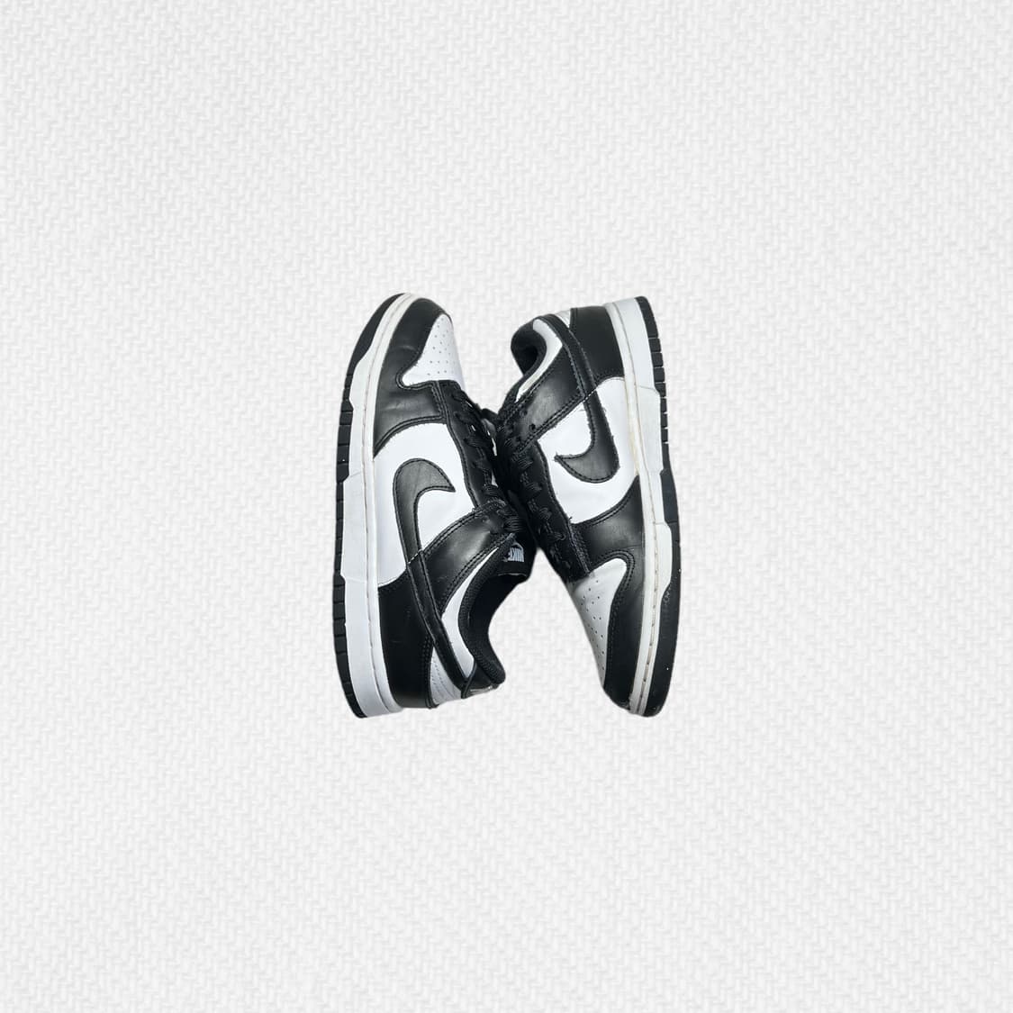 240 W 나이키 덩크 로우 범고래 상품이미지1