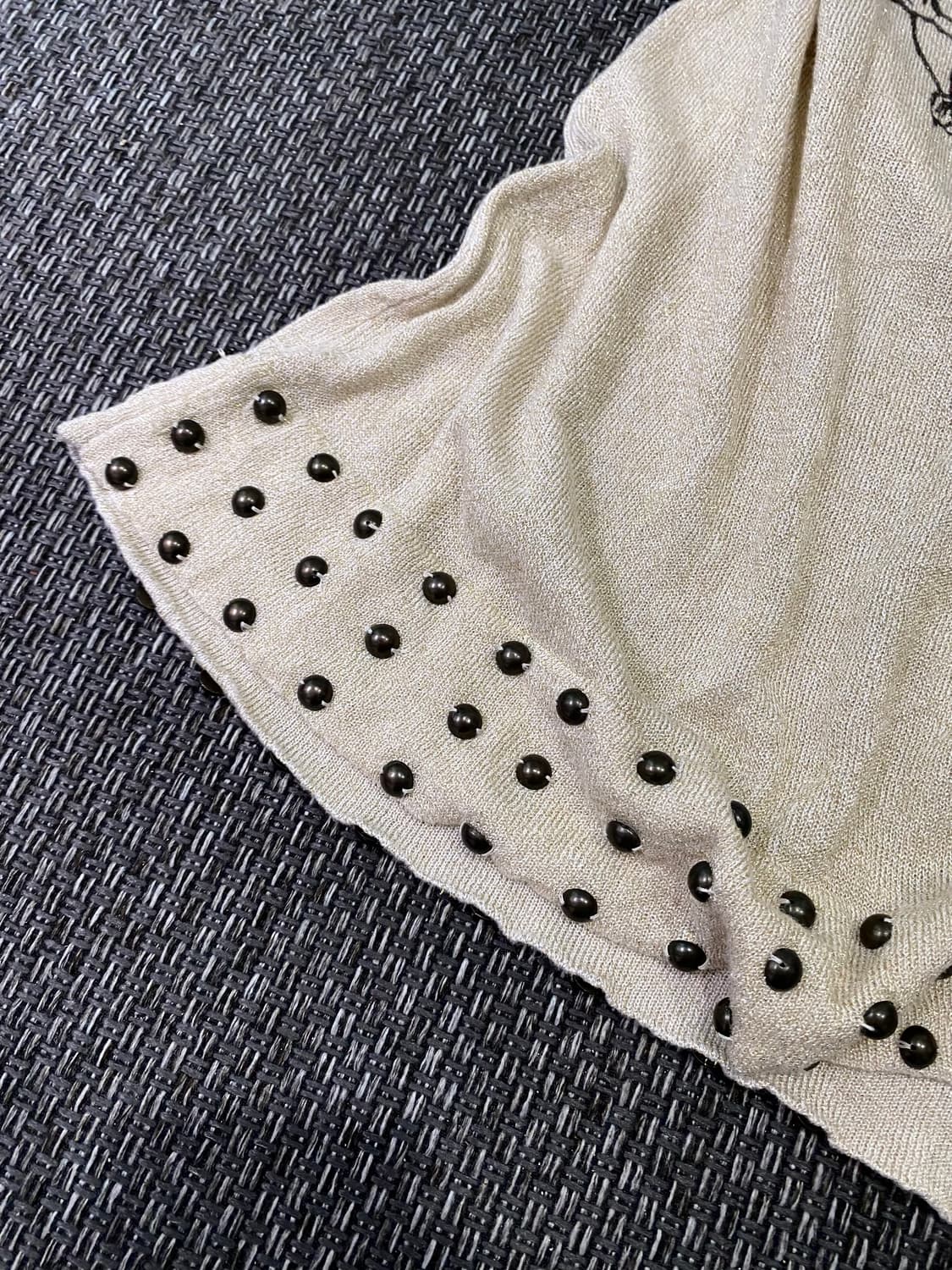 [ZELOS] Skull Print Stud Detail Tee 펑크 상품이미지2