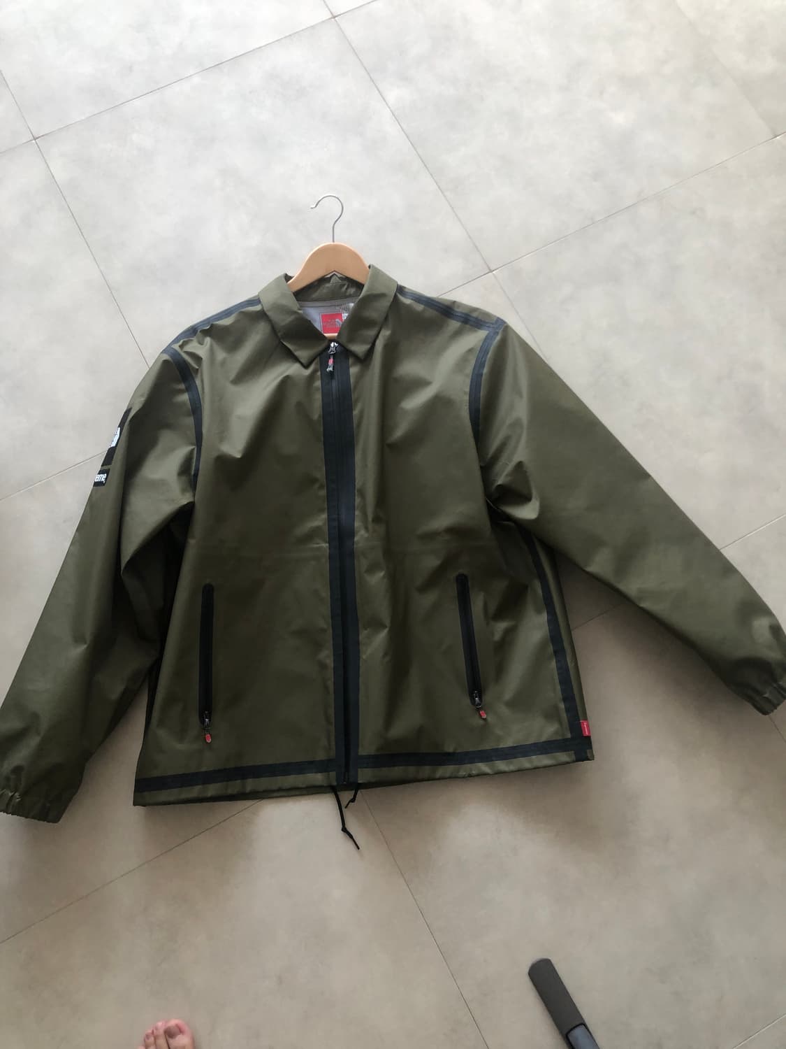 슈프림 노스페이스 테이프심 코치자켓 상품이미지1