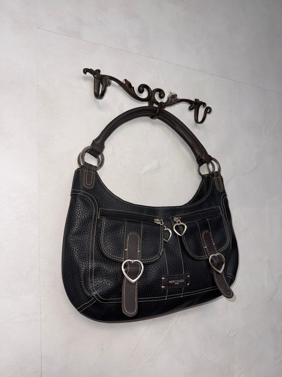 Black heart buckle pocket shoulder bag 상품이미지2