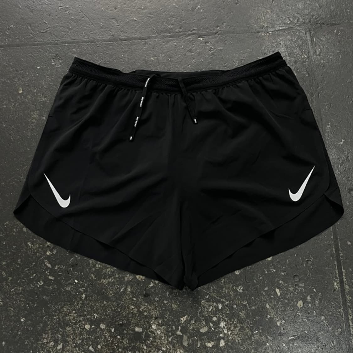 100 나이키 에어로스위프트 2인치 런닝 반바지  상품이미지1