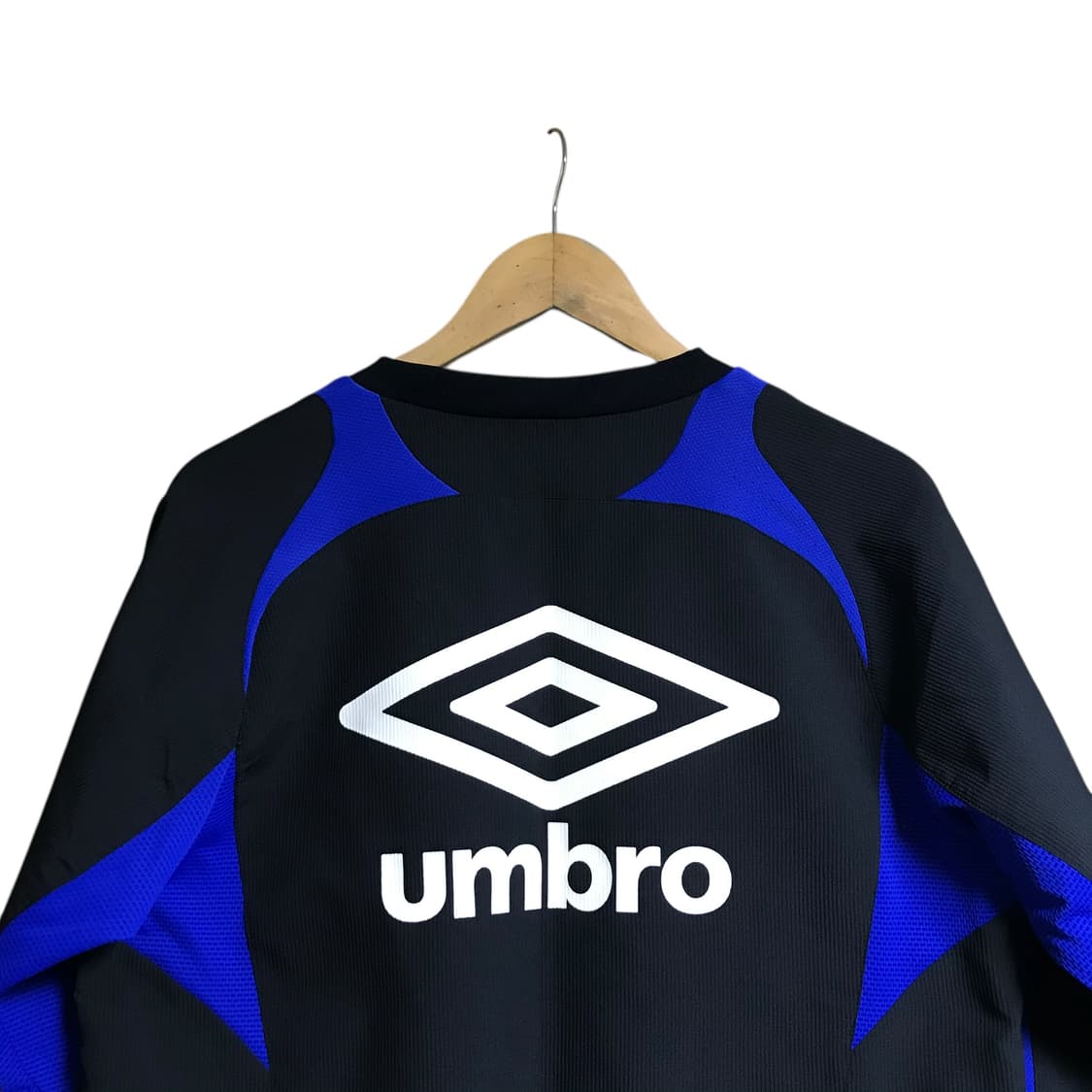 엄브로 데상트 00s 일제 웜업자켓 상품이미지3