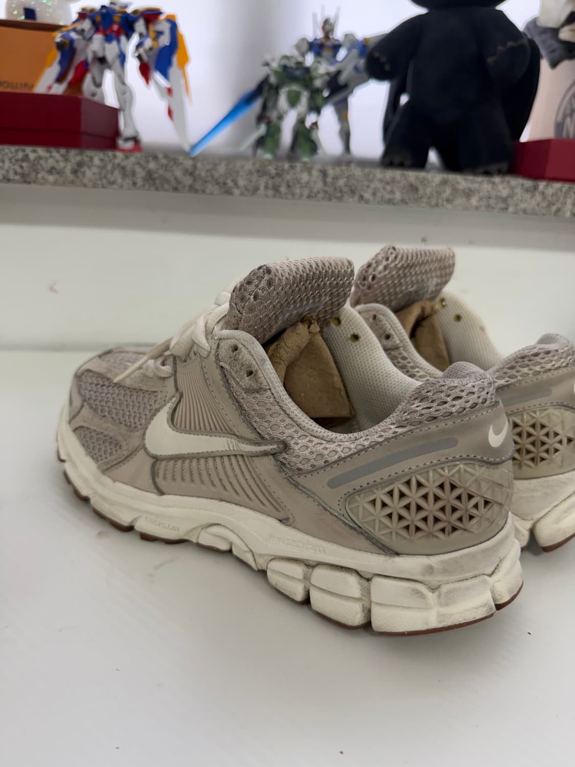 정품) 나이키 줌 보메로5 운동화 255 상품이미지6