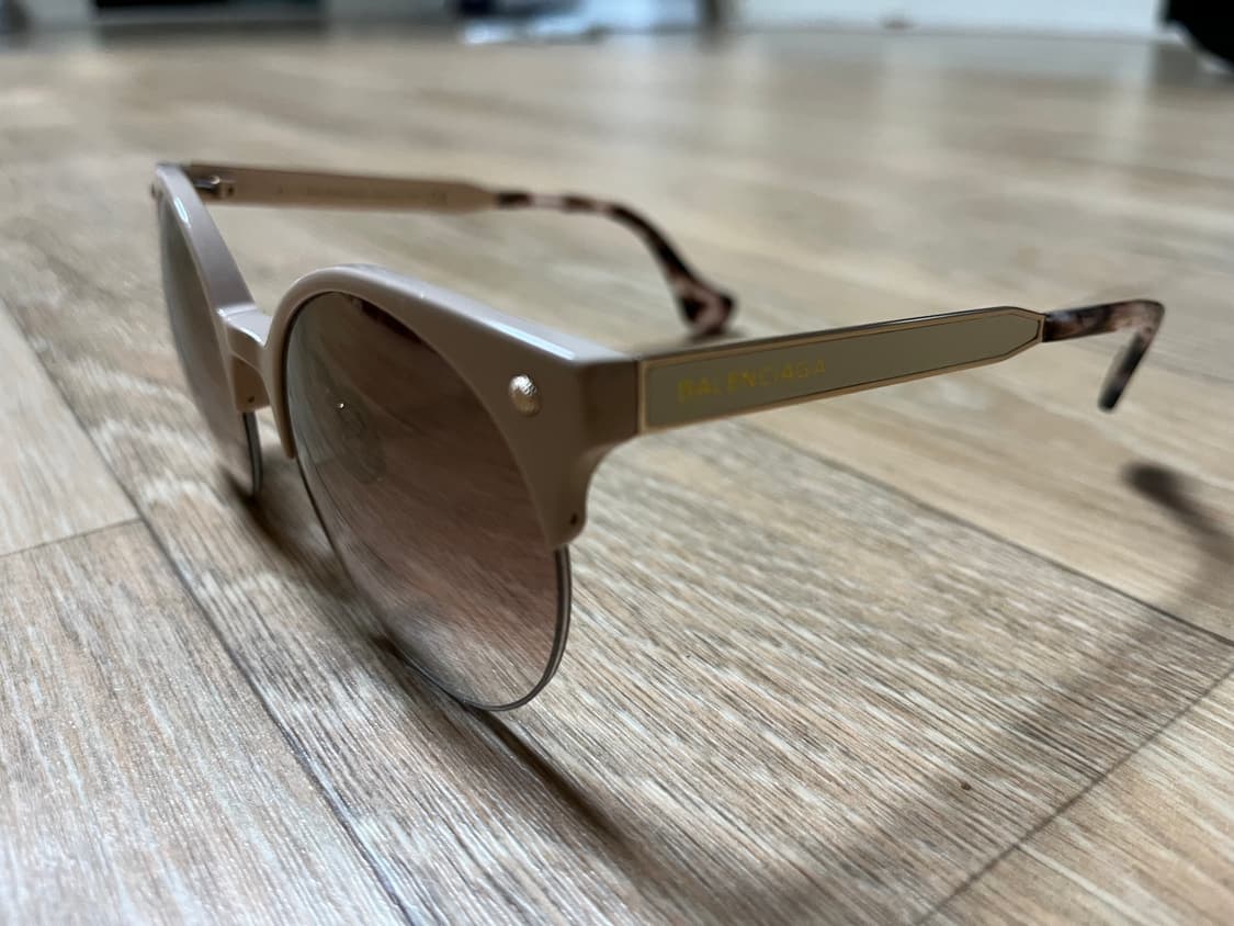 발렌시아가 써클 프레임 선글라스 베이지 상품이미지3