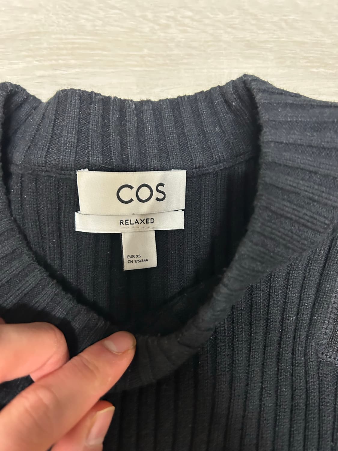 Cos 니트 xs 사이즈 상품이미지2