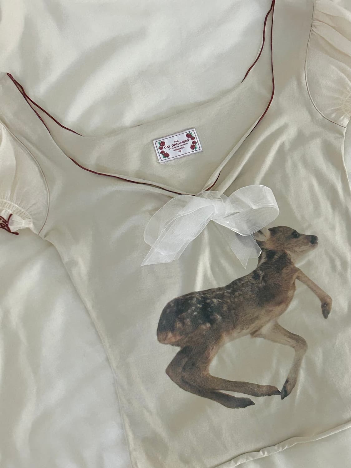 매물 최저가*스컬프터 퍼프 슬리브 크림 티 사슴 프린팅 상품이미지3